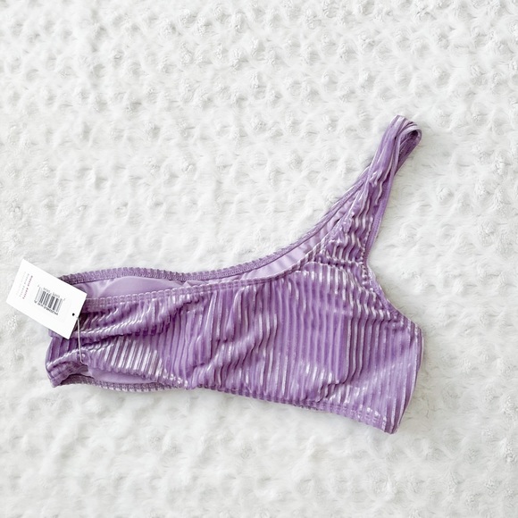 NWT- DIPPIN DAISY’S Fuego Lavender One Shoulder Faux Velvet Bikini Top - Picture 3 of 10